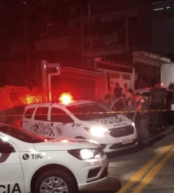 Polícia foi chamada após corpo ser achado por Reprodução