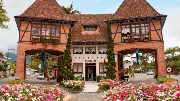 Pomerode é considerada a cidade mais alemã de Santa Catarina por Divulgação