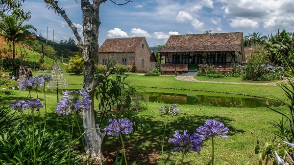 Saiba como Pomerode mantém o idioma e as tradições de seus fundadores vivos no dia a dia