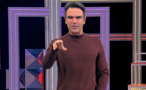 Tadeu Schmidt durante o BBB 26