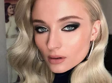 Imagem - Sophie Turner, atriz de 'Game of Thrones', surge como Lara Croft; veja foto