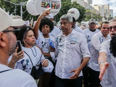 Imagem - O recado das vaias a Jerônimo, a blindagem do governador no Bonfim, o secretário barrado e o flagra do garanhão