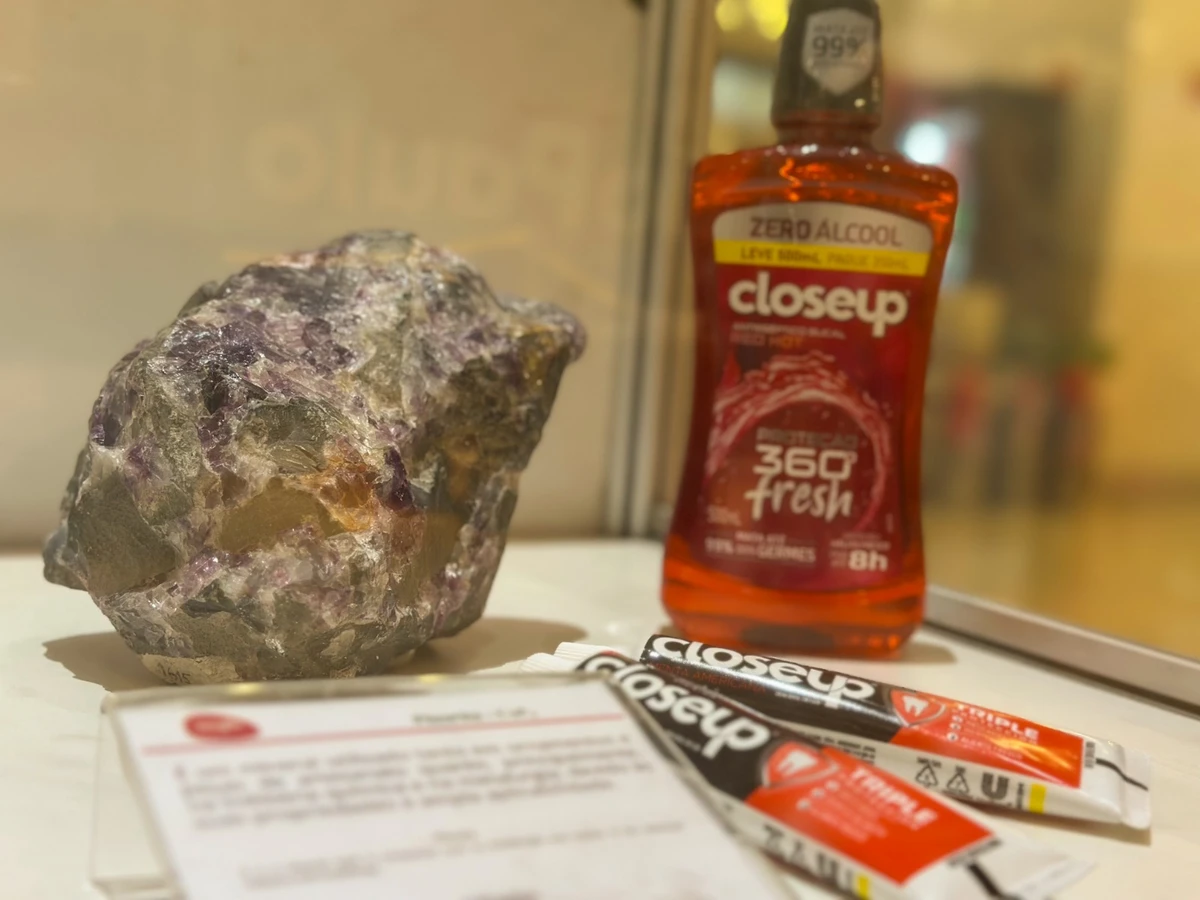 A Fluorita é empregada na fabricação de cremes dentais e enxaguantes bucais por Shopping Center Lapa/Divulgação