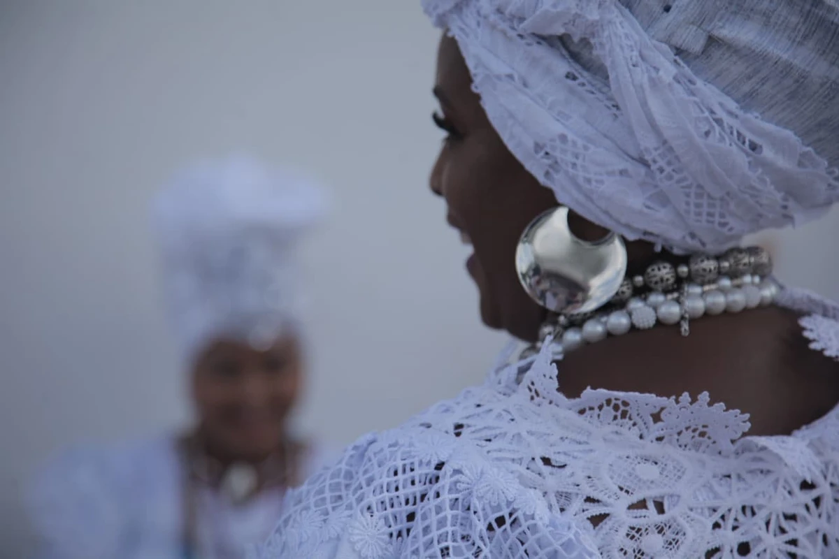 Baiana durante a Lavagem do Bonfim por Sora Maia/CORREIO