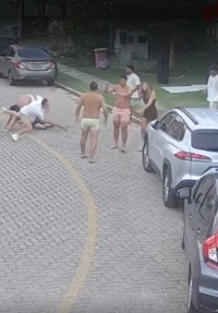 Briga generalizada com jogadores do Fortaleza por Reprodução