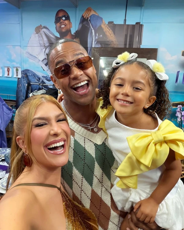 Léo Santana, Lore Improta e Liz por Reprodução/Instagram