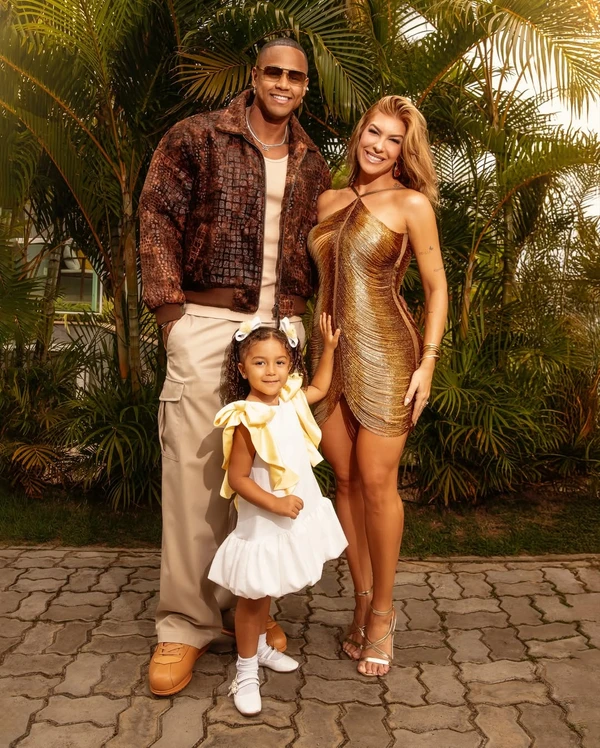 Léo Santana, Lore Improta e Liz por Reprodução/Instagram