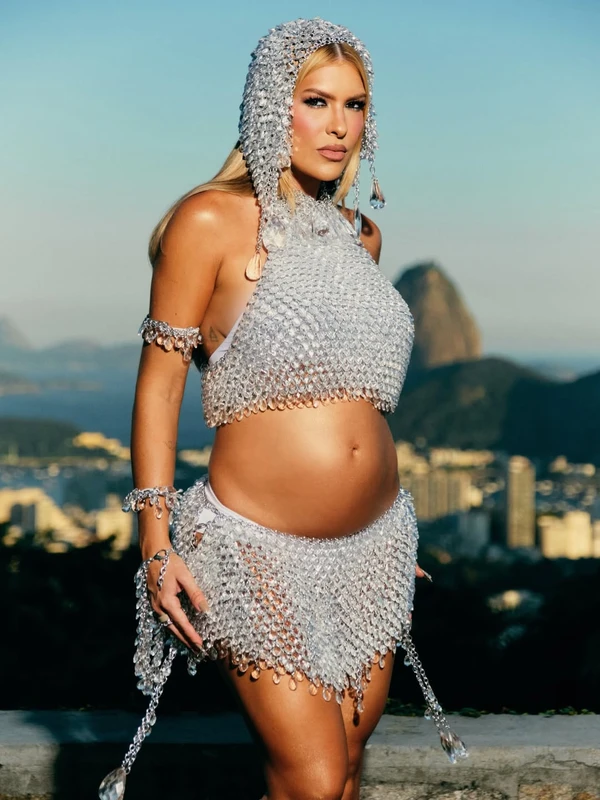 Lore Improta está grávida do segundo filho com Léo Santana por Reprodução/Instagram