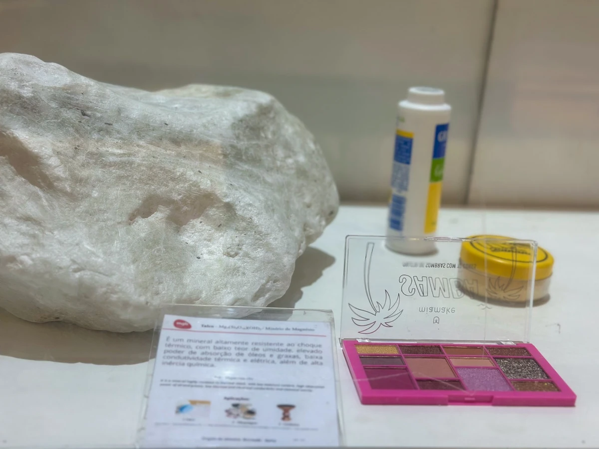 O Esteatito é usado na produção de talco, sombras e bases de maquiagem  por Shopping Center Lapa/Divulgação