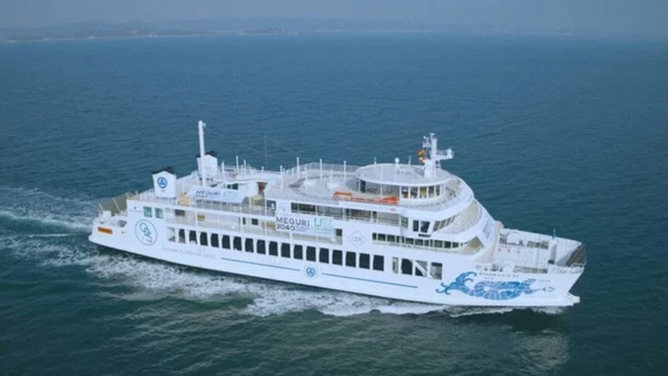 Olympia Dream Seto, o primeiro navio de passageiros autônomo do mundo já navega no Japão por Olegushka/ Wikimedia Commons