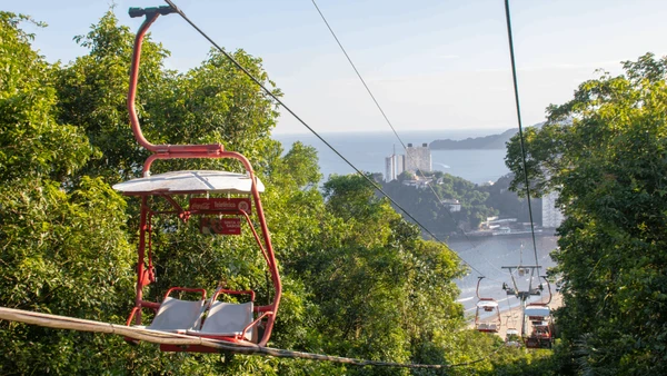 Planeje sua viagem para São Vicente com dicas de gastronomia, lazer e cultura na Baixada Santista.