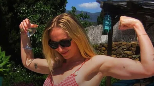 Sophie Turner  por Reprodução/Redes Sociais 