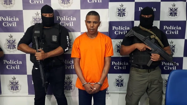 Travesti Amanda foi presa pelo crime por Divulgação