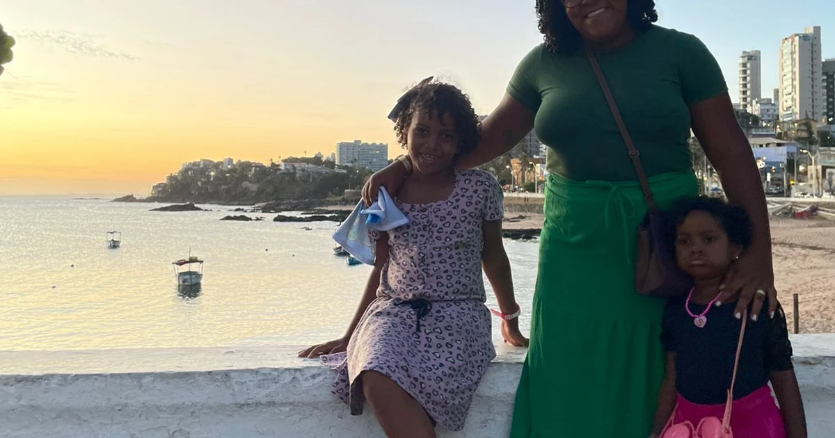 Imagem - Quem é Maria, a menina que vendia amendoim e cresceu nas noites do Rio Vermelho