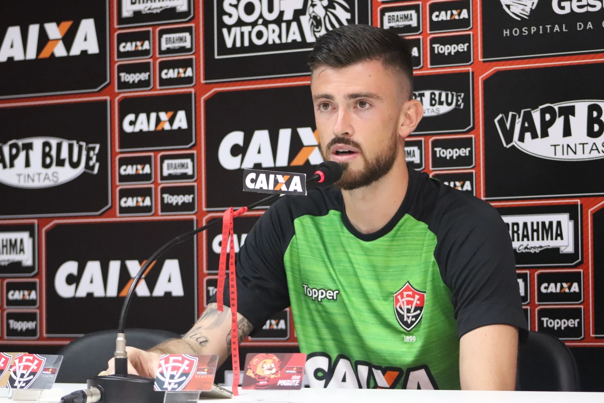 Elias teve breve passagem pelo Vitória em 2018 