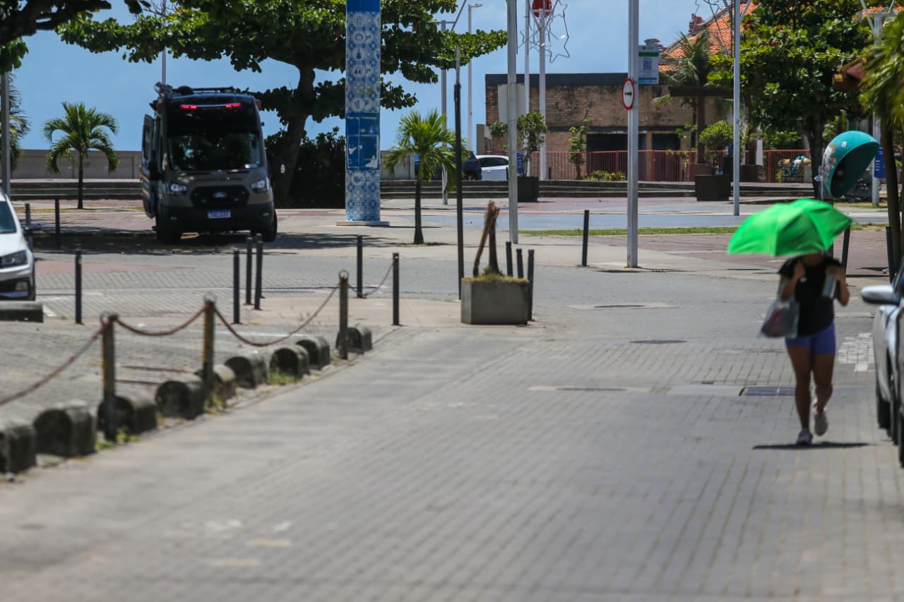 Integrantes do CV controlam esquema de flanelinhas no Rio Vermelho por Arisson Marinho/CORREIO