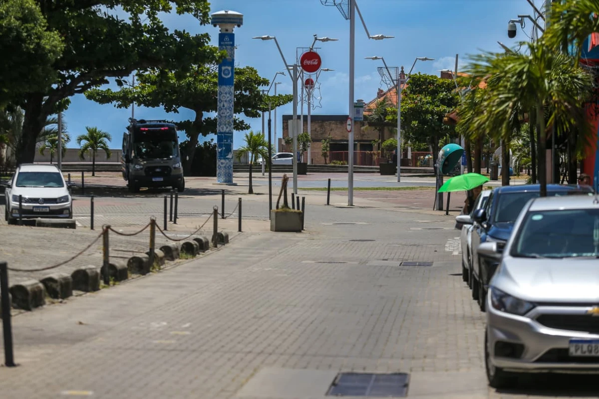 Integrantes do CV controlam esquema de flanelinhas no Rio Vermelho por Arisson Marinho/CORREIO
