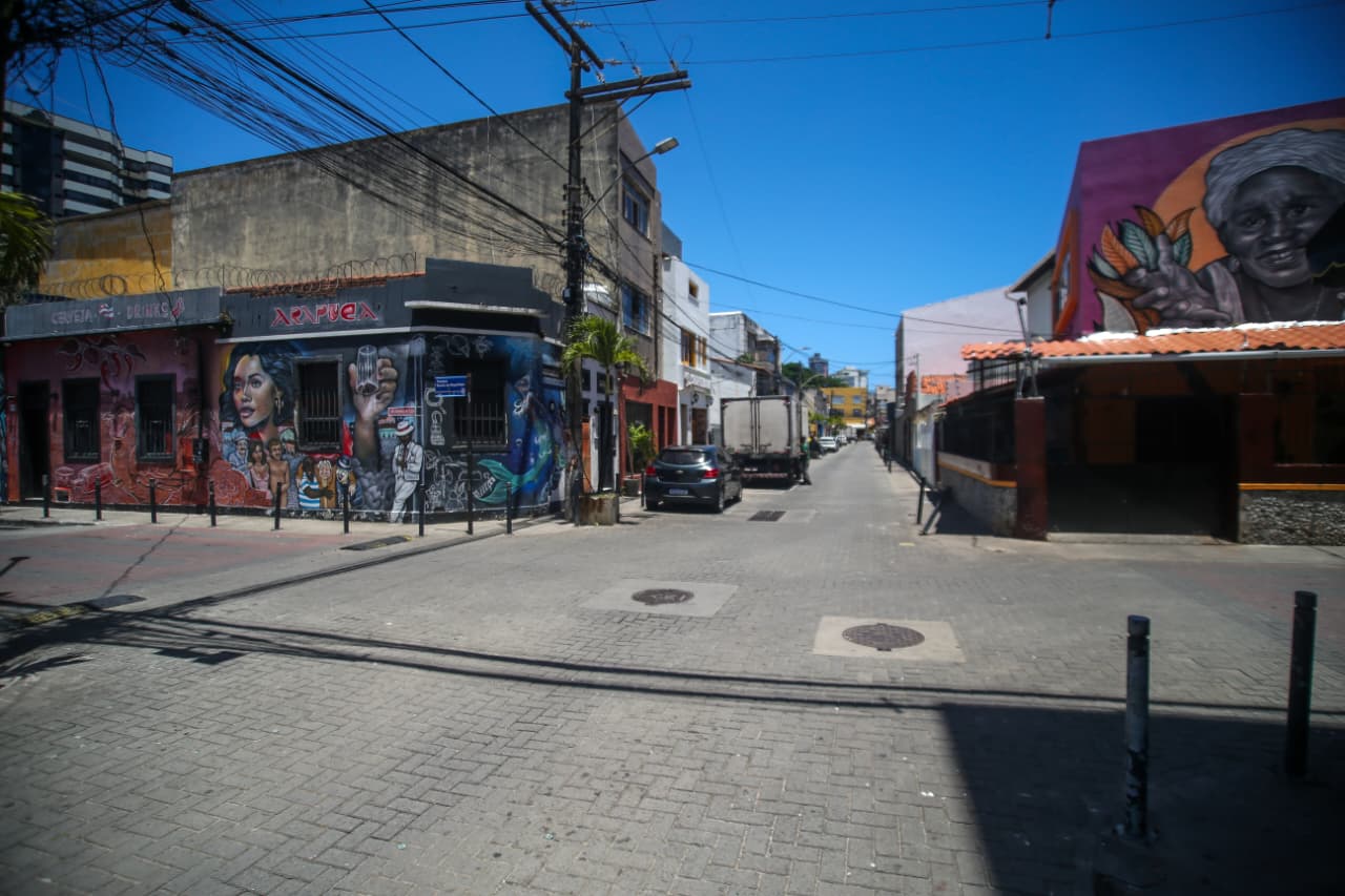 Integrantes do CV controlam esquema de flanelinhas no Rio Vermelho por Arisson Marinho/CORREIO