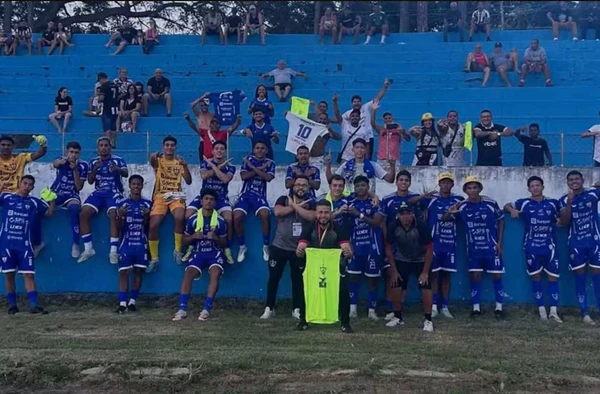 Time sub-20 do Águia de Marabá por Jogada10