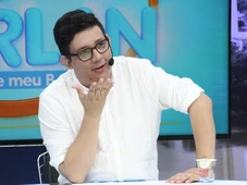 Imagem - Quem era Erlan Bastos, jornalista de celebridades e denúncias que morreu de forma precoce