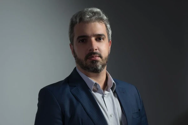 André Miceli por Reprodução