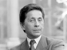 Imagem - Despedida no mundo da moda: Morre Valentino Garavani, estilista criador do 'vermelho valentino'