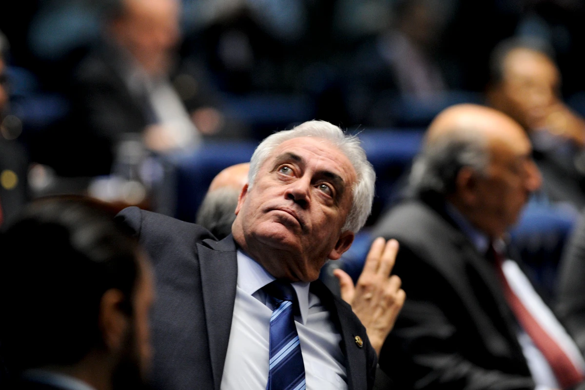 À bancada, senador Otto Alencar (PSD-BA)