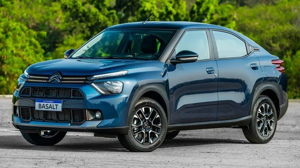 7º - Citroën Basalt Feel 1.0 MT - R$ 94.990: O único SUV a integrar a lista é o Citroën Basalt Feel, equipado com o motor 1.0 Firefly de três cilindros, que entrega até 75 cv e 10,7 kgfm de torque, aliado a um câmbio manual de cinco marchas por Divulgação