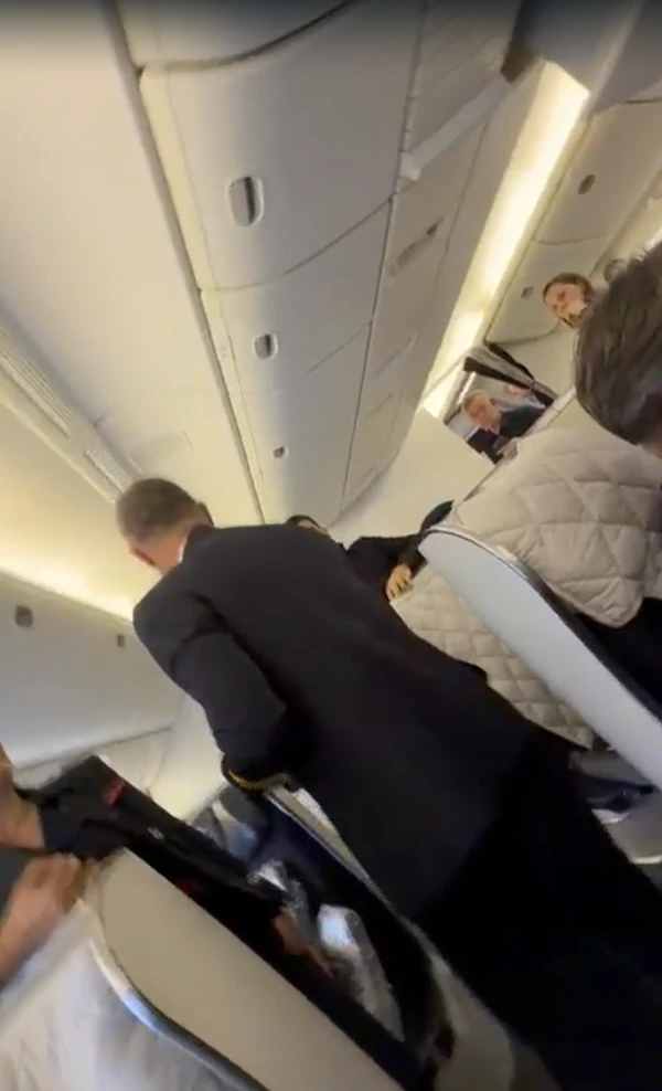 Família baiana vive pesadelo em voo da Air France  por Reprodução