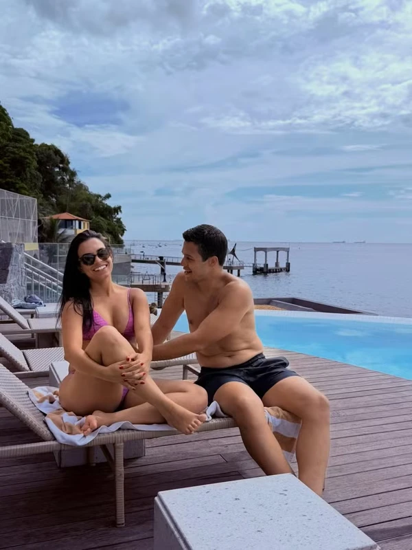 Fernanda Rouvenat está grávida de Ricardo Abreu por Reprodução