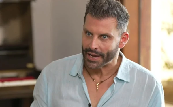 Henri Castelli durante entrevista ao Fantástico