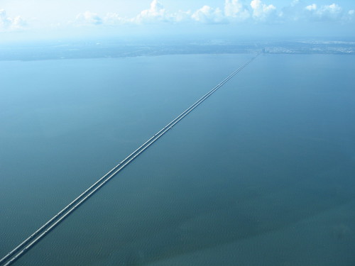 Lake Pontchartrain Causeway, a estrada/ponte de 38km por Reprodução/Internet 