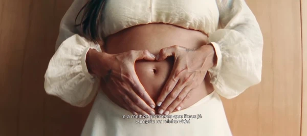 Lauana Prado anunciou gravidez por Reprodução/Instagram