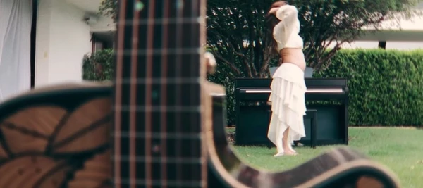 Lauana Prado anunciou gravidez por Reprodução/Instagram