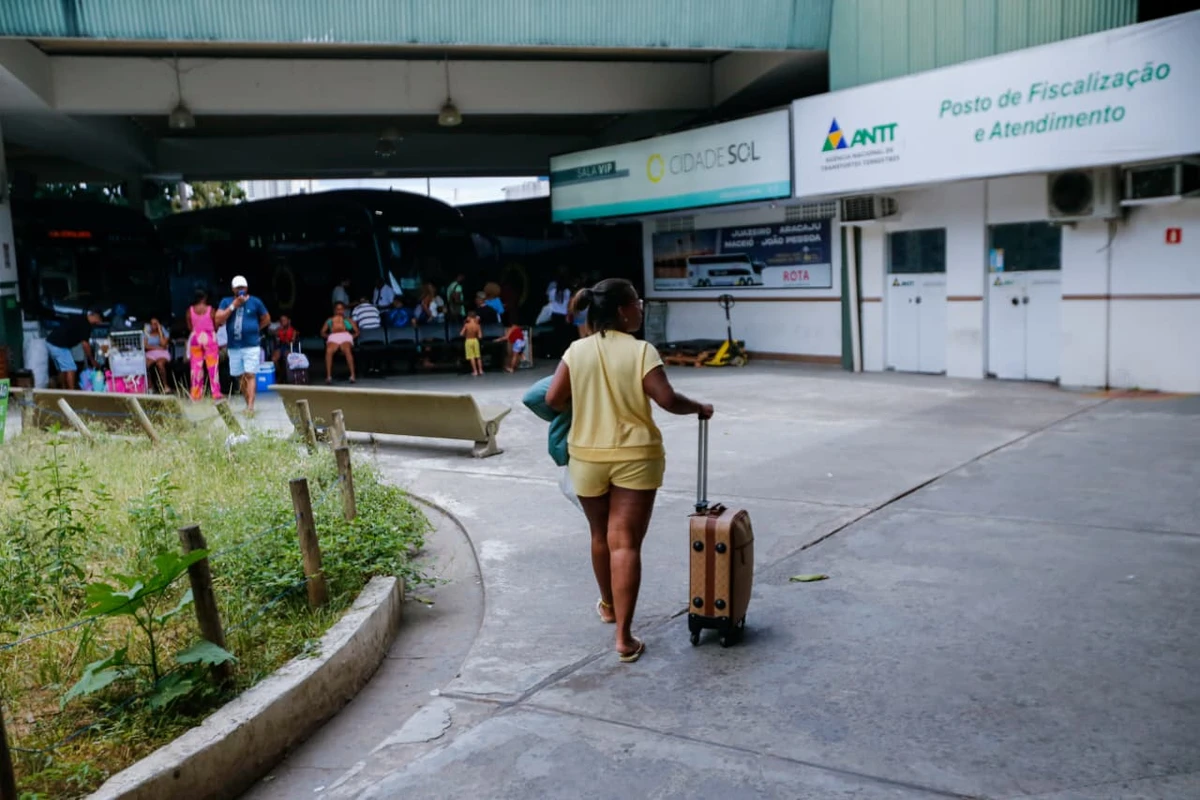 Nova Rodoviária da Bahia inaugura moderna, mas exclui quem vivia do comércio popular por Arison Marinho