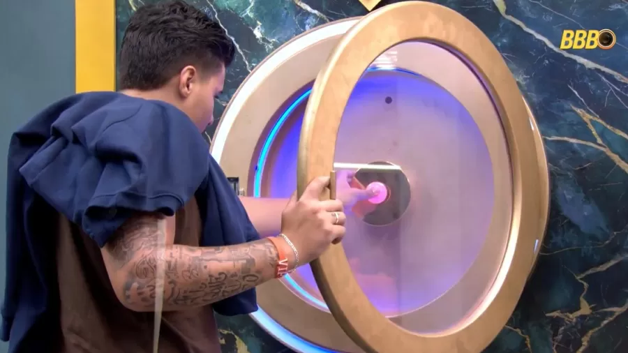 Pedro desistiu do 'BBB 26' após assediar Jordana por Reprodução