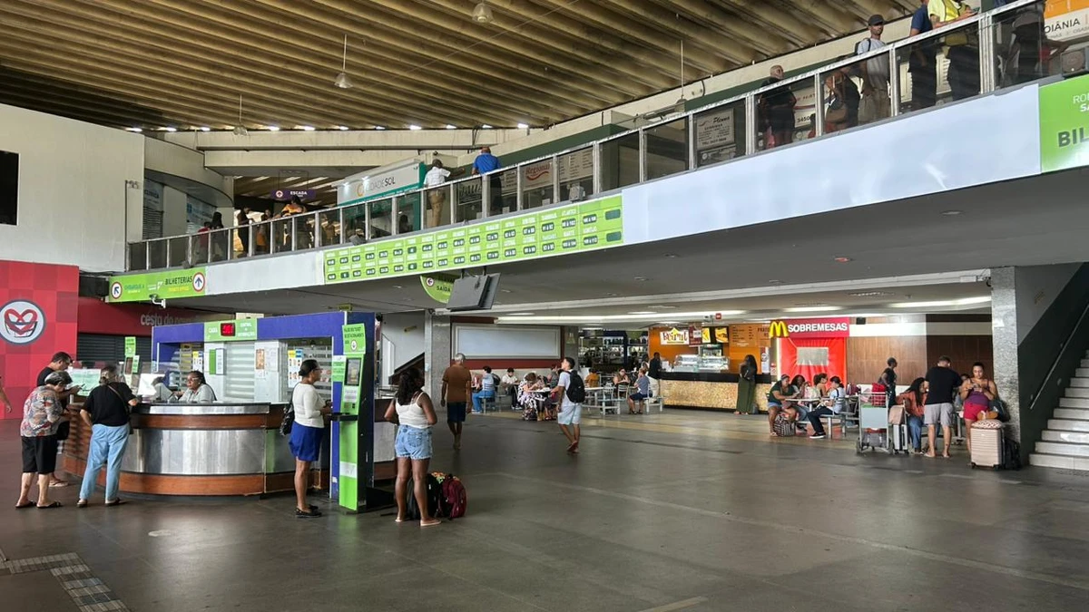 Rodoviária da Avenida ACM encerra atividades nesta segunda-feira (19) por Eduardo Bastos / CORREIO 