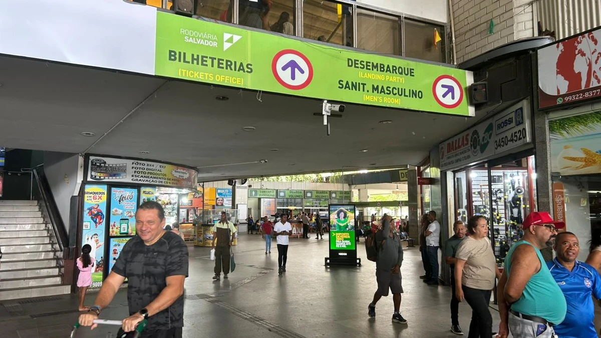 Rodoviária da Avenida ACM encerra atividades nesta segunda-feira (19) por Eduardo Bastos / CORREIO 