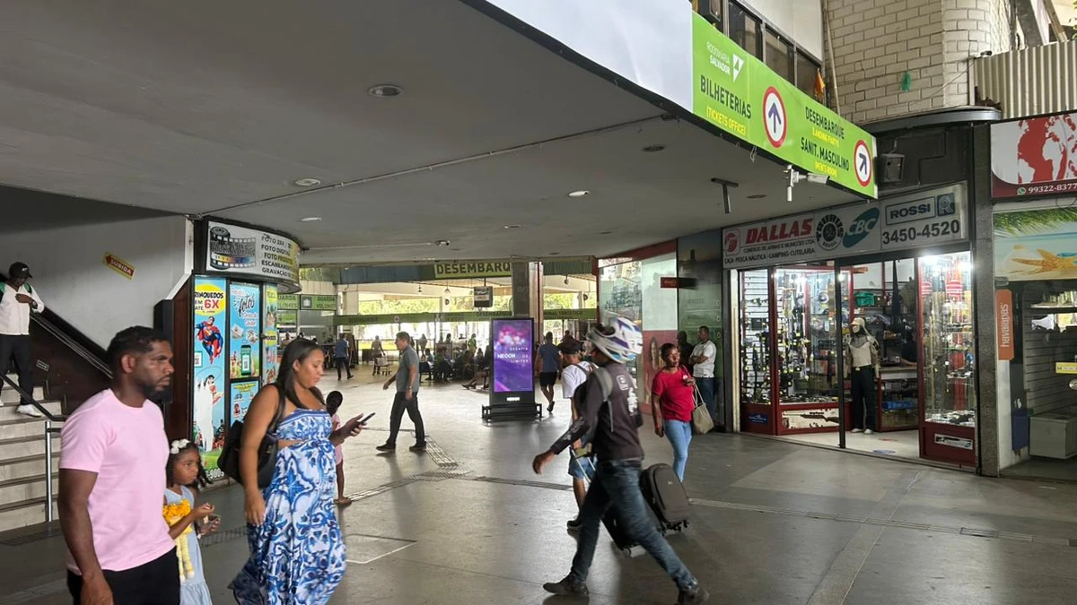 Rodoviária da Avenida ACM encerra atividades nesta segunda-feira (19) por Eduardo Bastos / CORREIO 