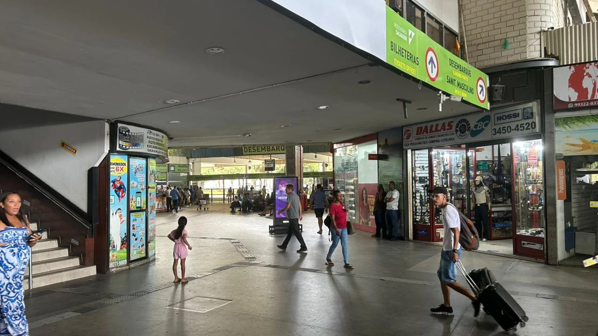 Rodoviária da Avenida ACM encerra atividades nesta segunda-feira (19) por Eduardo Bastos / CORREIO 