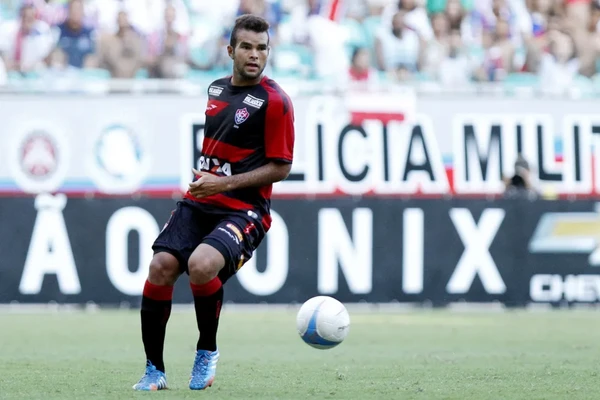 Zé Welison pelo Vitória