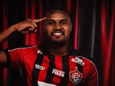 Imagem - Vitória anuncia a contratação do lateral-direito Nathan Mendes por empréstimo