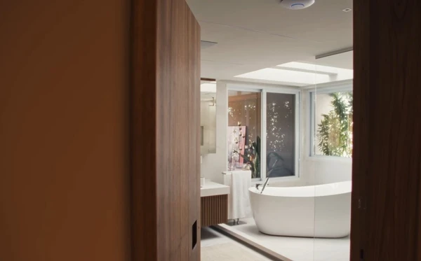 A mansão de Paolla Oliveira aposta em ambientes integrados por Reprodução/YouTube