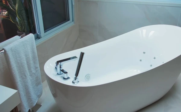 A mansão de Paolla Oliveira aposta em ambientes integrados por Reprodução/YouTube