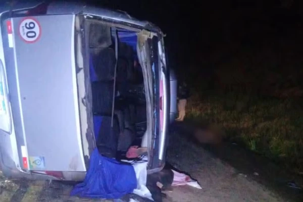 Acidente deixou dois mortos e 20 feridos