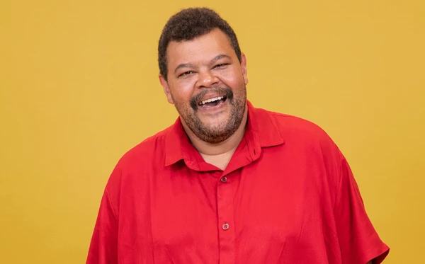 Babu Santana é do signo de Sagitário por Manoella Mello/TV Globo