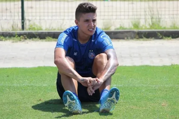 Índio Ramírez com a camisa do Bahia por Felipe Oliveira/EC Bahia
