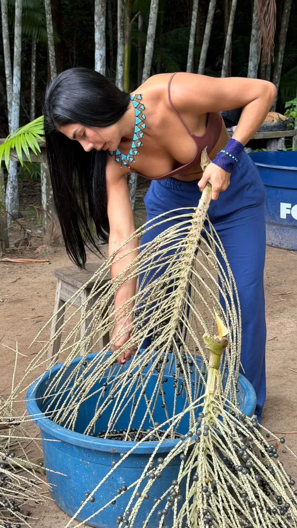 Marciele (BBB 26) gosta de fazer açaí quando está no interior com sua família  por Fabio Rosso/gshow