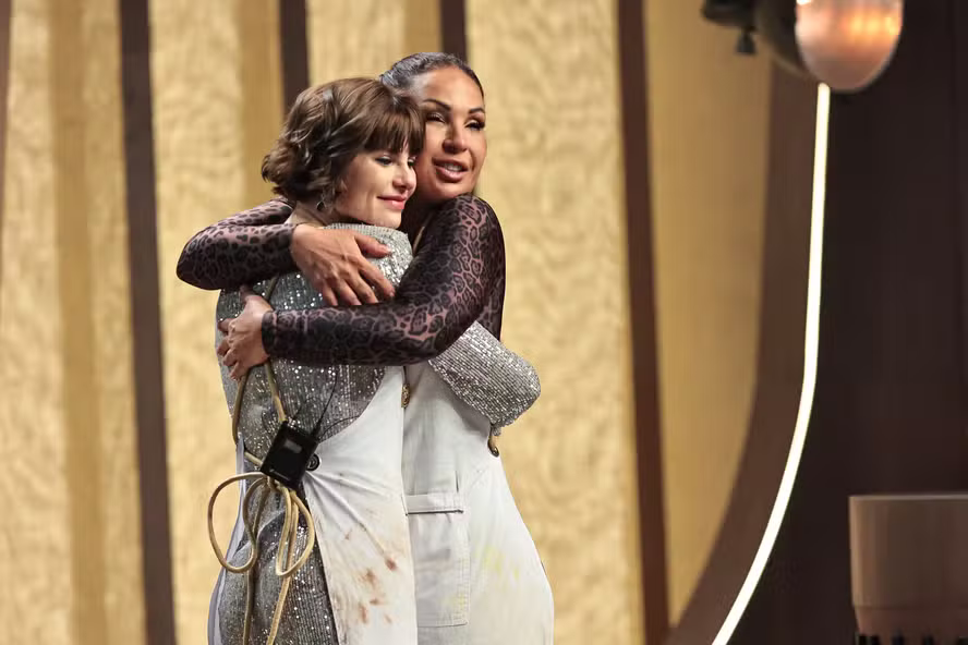 “MasterChef Celebridades” mostra famosos longe dos holofotes e encarando desafios intensos na cozinha por Divulgação/Melissa Haidar/Band