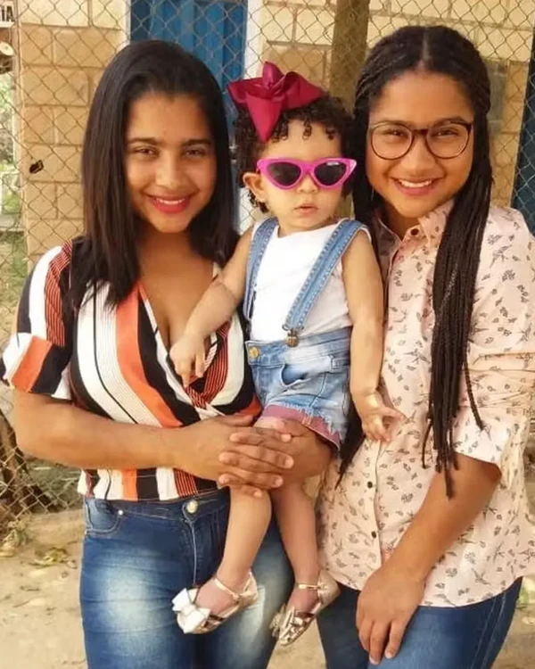 Milena do "BBB 26" com a irmã Mile Moreira e a sobrinha Alice por Arquivo pessoal 